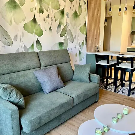 En Sol'eau -appartement A 50 M De La 아파트 *