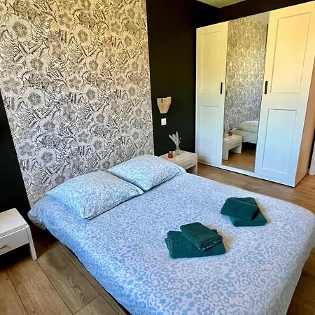 아파트 En Sol'eau -appartement A 50 M De La 쿠르쇨 쉬르 메르